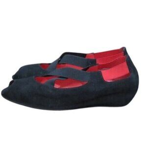 Pas de Rouge Silvia Black Italian Calfskin Suede Leather Peep Toe Wedges 37